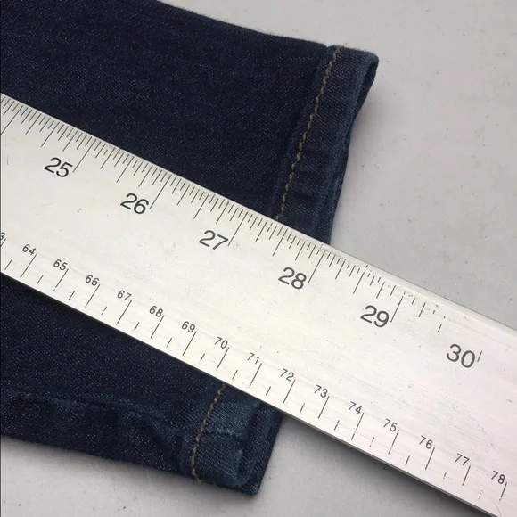 Universal Thread Women's High Rise Blue Jeans - Picture 7 of 11